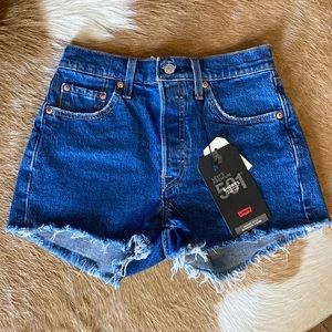 NWT Levi’s 501 High Waist Shorts -25
